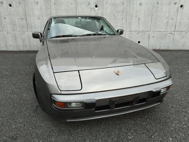 ポルシェ ９４４