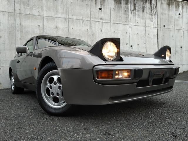 ポルシェ ９４４