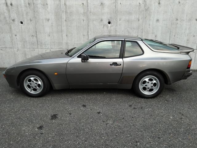 ポルシェ ９４４