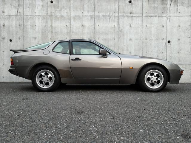 ９４４ ９４４　ディーラー車・左ハンドル・修復歴ナシ・実走行８万ｋｍ代・エアコン・シートファブリック部分張替済み（18枚目）