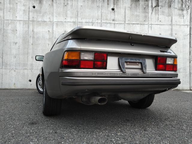 ポルシェ ９４４