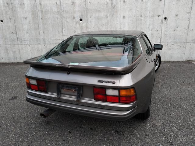 ポルシェ ９４４