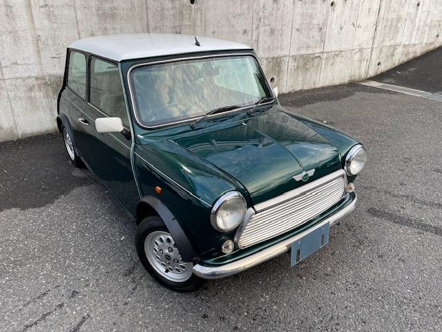 ＭＩＮＩ メイフェア　１．３　ＡＴ　運転席エアバッグ　エアコン　実走行１．１万ｋｍ　ハーフレザーシート　アルミホイール　ガレージ保管車　ルーフライニング＆バイザー新品　フロントガラス＆全ガラスモール新品　エンブレム新品（3枚目）