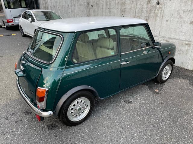 ＭＩＮＩ メイフェア　１．３　ＡＴ　運転席エアバッグ　エアコン　実走行１．１万ｋｍ　ハーフレザーシート　アルミホイール　ガレージ保管車　ルーフライニング＆バイザー新品　フロントガラス＆全ガラスモール新品　エンブレム新品（29枚目）