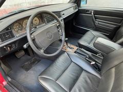 １９０クラス １９０Ｅ　ディーラー車　左ハンドル　ブラックレザーシート　運転席エアバッグ 0550694A30231107W002 6