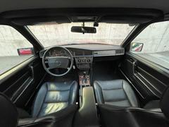 １９０クラス １９０Ｅ　ディーラー車　左ハンドル　ブラックレザーシート　運転席エアバッグ 0550694A30231107W002 4