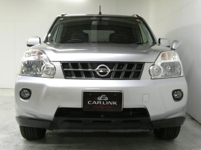 エクストレイル ２０Ｘｔｔ　６速ＭＴ／４ＷＤ／ナビ／フルセグ／バックカメラ／ＥＴＣ／ルーフレール／スマートキー／禁煙車／純正ＡＷ（2枚目）