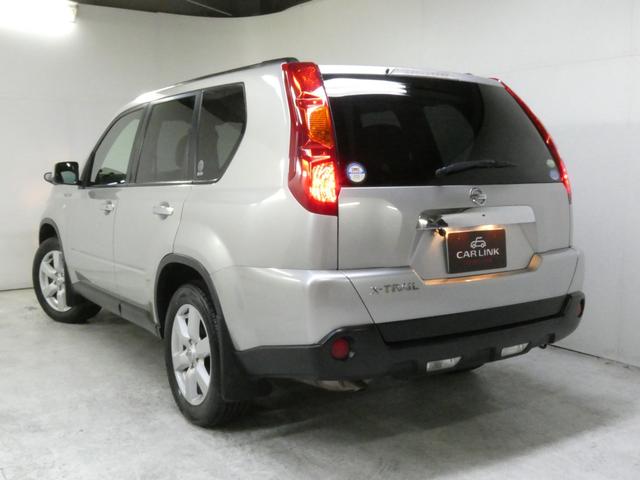 エクストレイル ２０Ｘｔｔ　６速ＭＴ／４ＷＤ／ナビ／フルセグ／バックカメラ／ＥＴＣ／ルーフレール／スマートキー／禁煙車／純正ＡＷ（4枚目）