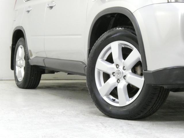 エクストレイル ２０Ｘｔｔ　６速ＭＴ／４ＷＤ／ナビ／フルセグ／バックカメラ／ＥＴＣ／ルーフレール／スマートキー／禁煙車／純正ＡＷ（7枚目）