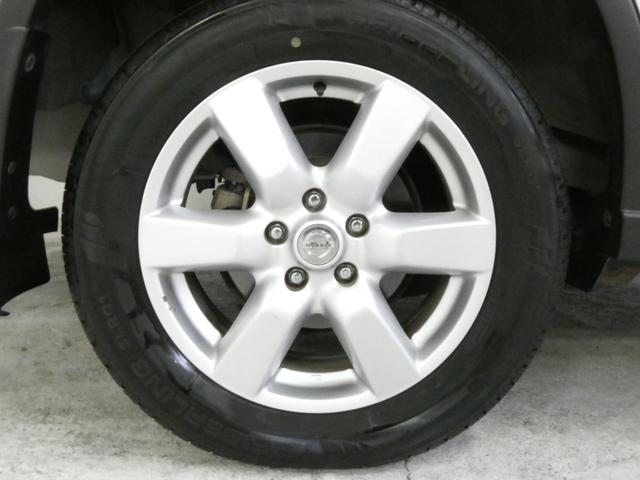 エクストレイル ２０Ｘｔｔ　６速ＭＴ／４ＷＤ／ナビ／フルセグ／バックカメラ／ＥＴＣ／ルーフレール／スマートキー／禁煙車／純正ＡＷ（10枚目）