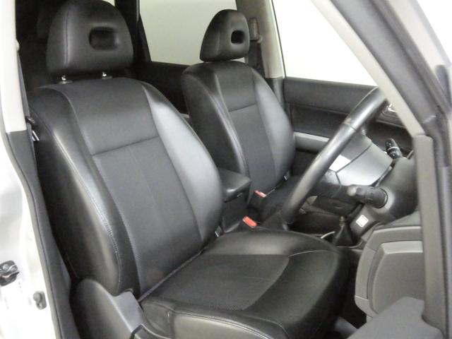 エクストレイル ２０Ｘｔｔ　６速ＭＴ／４ＷＤ／ナビ／フルセグ／バックカメラ／ＥＴＣ／ルーフレール／スマートキー／禁煙車／純正ＡＷ（14枚目）