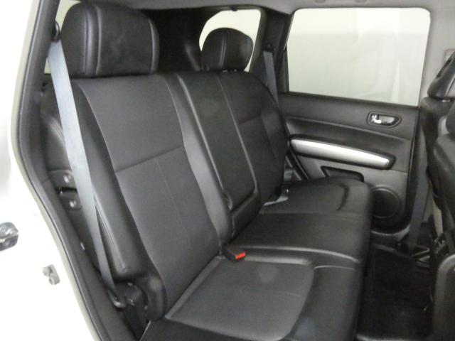 エクストレイル ２０Ｘｔｔ　６速ＭＴ／４ＷＤ／ナビ／フルセグ／バックカメラ／ＥＴＣ／ルーフレール／スマートキー／禁煙車／純正ＡＷ（21枚目）