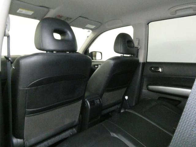 エクストレイル ２０Ｘｔｔ　６速ＭＴ／４ＷＤ／ナビ／フルセグ／バックカメラ／ＥＴＣ／ルーフレール／スマートキー／禁煙車／純正ＡＷ（22枚目）