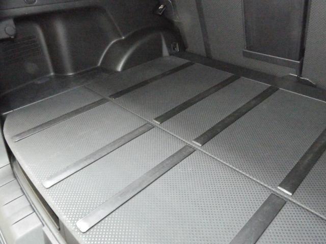 エクストレイル ２０Ｘｔｔ　６速ＭＴ／４ＷＤ／ナビ／フルセグ／バックカメラ／ＥＴＣ／ルーフレール／スマートキー／禁煙車／純正ＡＷ（26枚目）