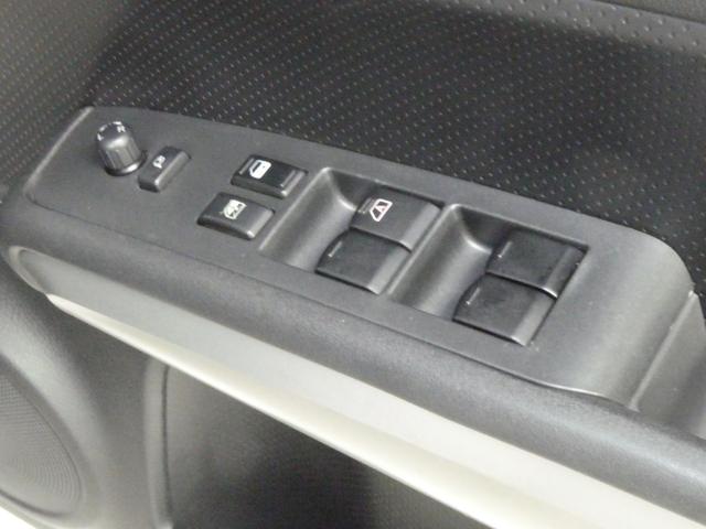 エクストレイル ２０Ｘｔｔ　６速ＭＴ／４ＷＤ／ナビ／フルセグ／バックカメラ／ＥＴＣ／ルーフレール／スマートキー／禁煙車／純正ＡＷ（36枚目）