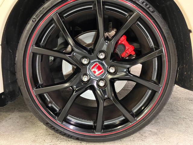 シビック タイプＲ　１オーナー／禁煙車／純正ナビ／ＴＶ／バックカメラ／ＥＴＣ／記録簿有／スマートキー／スペアキー（9枚目）