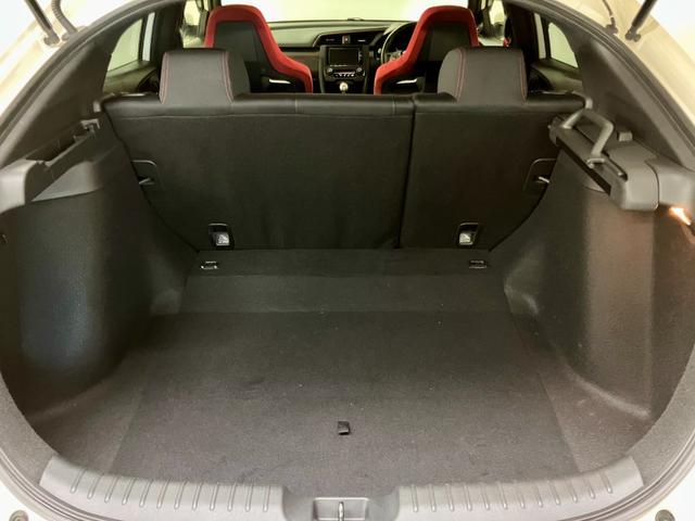 シビック タイプＲ　１オーナー／禁煙車／純正ナビ／ＴＶ／バックカメラ／ＥＴＣ／記録簿有／スマートキー／スペアキー（14枚目）
