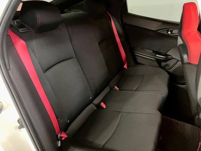 シビック タイプＲ　１オーナー／禁煙車／純正ナビ／ＴＶ／バックカメラ／ＥＴＣ／記録簿有／スマートキー／スペアキー（19枚目）