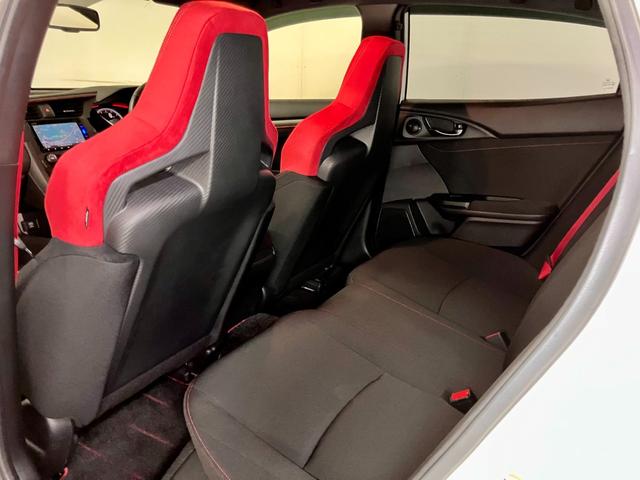 シビック タイプＲ　１オーナー／禁煙車／純正ナビ／ＴＶ／バックカメラ／ＥＴＣ／記録簿有／スマートキー／スペアキー（20枚目）