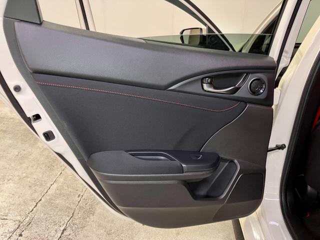 シビック タイプＲ　１オーナー／禁煙車／純正ナビ／ＴＶ／バックカメラ／ＥＴＣ／記録簿有／スマートキー／スペアキー（23枚目）