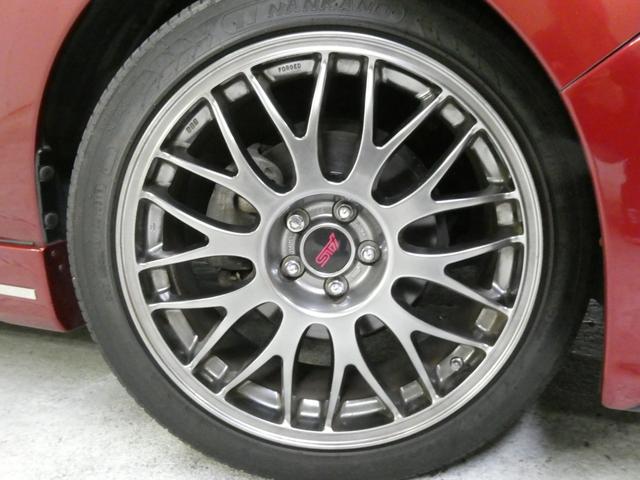 インプレッサスポーツ 2.0i-Sアイサイト 禁煙車/KENSTYLEフルキット(フルエアロ、リアスポイラー、4本出しマフラー、ステアリング)SYMSエアインテーク/STiシート/STi純正BBS鍛造ホイール/BLITZ車高調/ダイヤトーンナビ(18枚目)