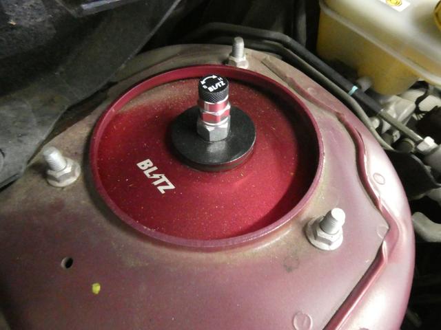 インプレッサスポーツ 2.0i-Sアイサイト 禁煙車/KENSTYLEフルキット(フルエアロ、リアスポイラー、4本出しマフラー、ステアリング)SYMSエアインテーク/STiシート/STi純正BBS鍛造ホイール/BLITZ車高調/ダイヤトーンナビ(51枚目)