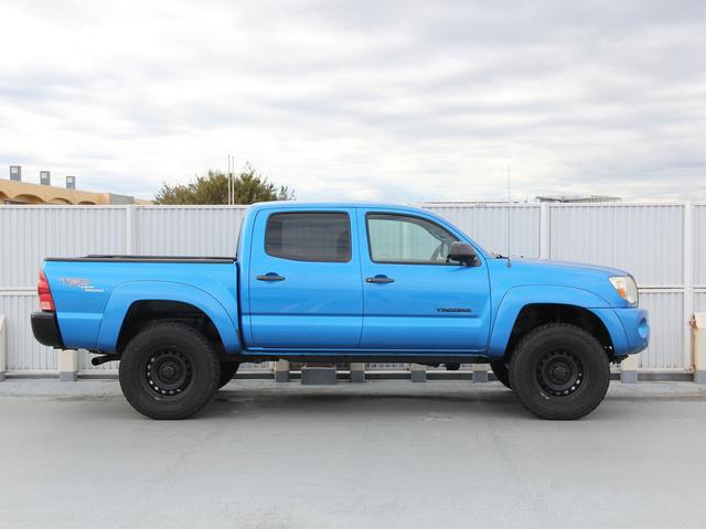 ダブルキャブ TRDオフロード 4WD 実 走行証明車(12枚目)