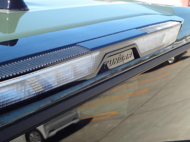 タンドラ クルーマックス SR5 新車並行車 クル-マックス TRDスポーツプレミアムPKG 純正ディスプレイオーディオ トヨタセーフティセンス LEDヘッドライト LEDテールレンズ 20インチ専用ホイール ビルシュタインショック(29枚目)