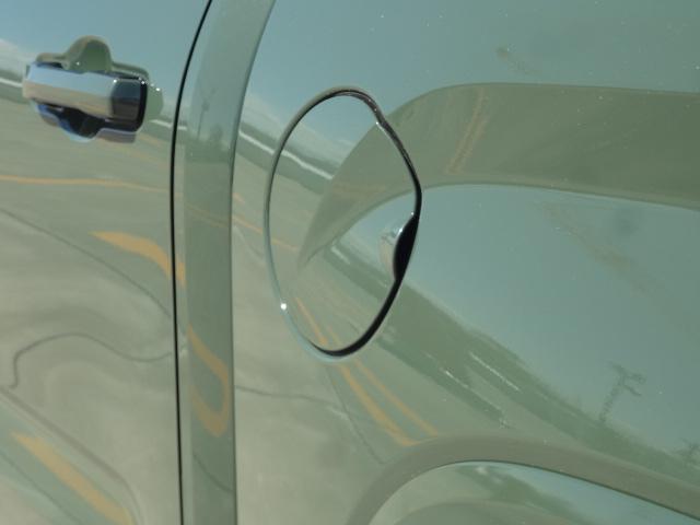 タンドラ クルーマックス SR5 新車並行車 クル-マックス TRDスポーツプレミアムPKG 純正ディスプレイオーディオ トヨタセーフティセンス LEDヘッドライト LEDテールレンズ 20インチ専用ホイール ビルシュタインショック(33枚目)