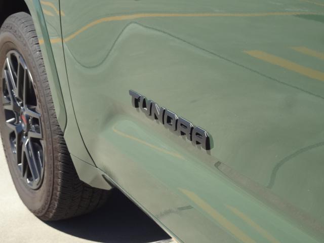 タンドラ クルーマックス SR5 新車並行車 クル-マックス TRDスポーツプレミアムPKG 純正ディスプレイオーディオ トヨタセーフティセンス LEDヘッドライト LEDテールレンズ 20インチ専用ホイール ビルシュタインショック(35枚目)