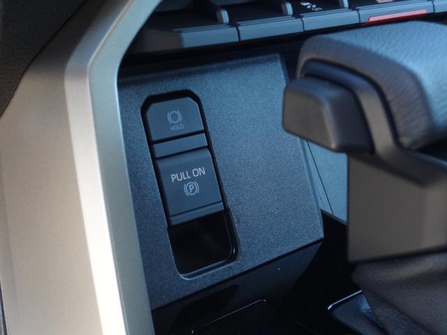 タンドラ クルーマックス SR5 新車並行車 クル-マックス TRDスポーツプレミアムPKG 純正ディスプレイオーディオ トヨタセーフティセンス LEDヘッドライト LEDテールレンズ 20インチ専用ホイール ビルシュタインショック(77枚目)