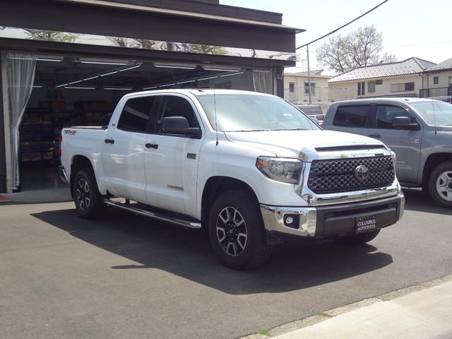 タンドラ クルーマックス　ＳＲ５　新車並行車　ＴＵＮＤＲＡ　ＴＲＤオフロードＰＫＧ　ＴＯＹＯＴＡセーフティセンス安全装備　Ｆシートヒーター　サンルーフ　トノカバー　１８インチＡＷ　ＬＥＤヘッドライト　ＥＴＣ（55枚目）