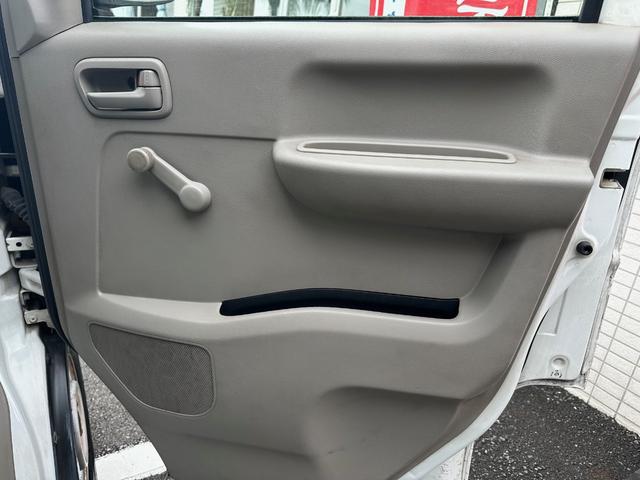 エブリイ ＰＡ　ハイルーフ　ＥＴＣ車載器　スモークフィルム　ドアバイザー　集中ドアロック　エアコン　パワステ　エアバック　スペアキー　純正ラジオ　保証付き（24枚目）