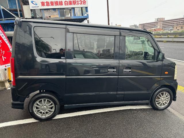 自社認証工場を完備しておりますので、車検、点検、修理など、お車の事は何でもご相談下さい。お問合せはフリーダイヤル 0078−6041−9449 まで!