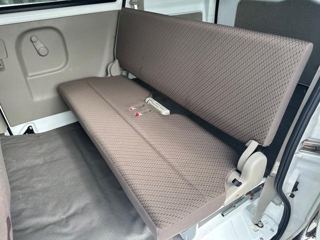 エブリイ ＰＣ　ハイルーフ　４ＡＴ　ＥＴＣ車載器　キーレス　パワーウインドウ　スモークガラス　オーバーヘッドシェルフ　難警報装置　両側スライドドア　純正オーディオ　エアコン　パワステ　保証付き（20枚目）