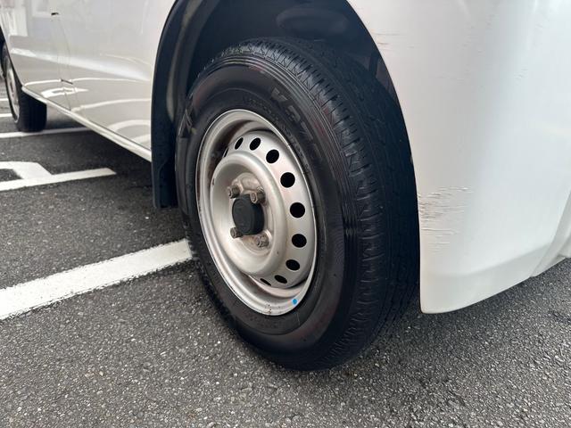 エブリイ ＰＣ　ハイルーフ　４ＡＴ　ＥＴＣ車載器　キーレス　パワーウインドウ　スモークガラス　オーバーヘッドシェルフ　難警報装置　両側スライドドア　純正オーディオ　エアコン　パワステ　保証付き（34枚目）