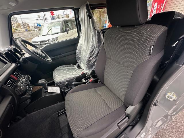 ジムニー XC 届出済み未使用車 4型 オートマチック 衝突被害軽減システム エンジンプッシュスタート LEDオートライト フォグランプ 純正16AW シートヒーター 保証書・取扱説明書・スペアキー 新車保証(17枚目)
