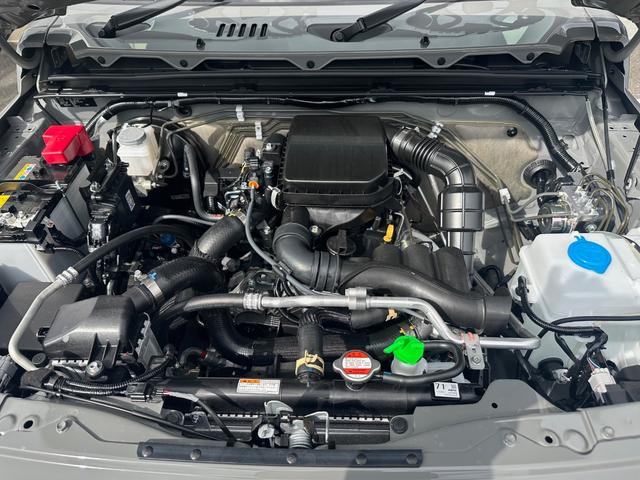 ジムニー XC 届出済み未使用車 4型 オートマチック 衝突被害軽減システム エンジンプッシュスタート LEDオートライト フォグランプ 純正16AW シートヒーター 保証書・取扱説明書・スペアキー 新車保証(29枚目)