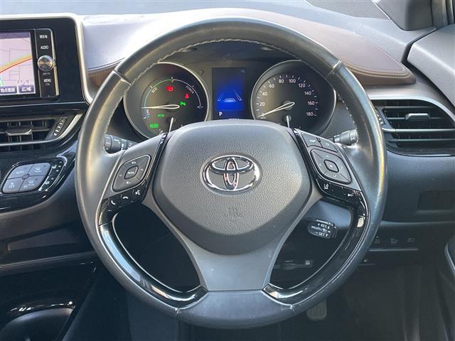 C-HR G 黒革シート/シートヒーター/純正7型ナビ/フルセグ/バックカメラ/ETC2.0/PCS/レーダークルコン/LDA/クリアランスソナー/AC100V/オートホールド/オートハイビーム/LEDヘッドライト(2枚目)