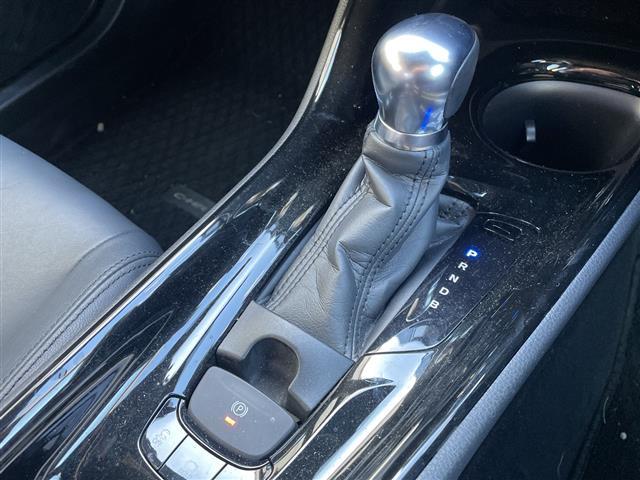 C-HR G 黒革シート/シートヒーター/純正7型ナビ/フルセグ/バックカメラ/ETC2.0/PCS/レーダークルコン/LDA/クリアランスソナー/AC100V/オートホールド/オートハイビーム/LEDヘッドライト(15枚目)