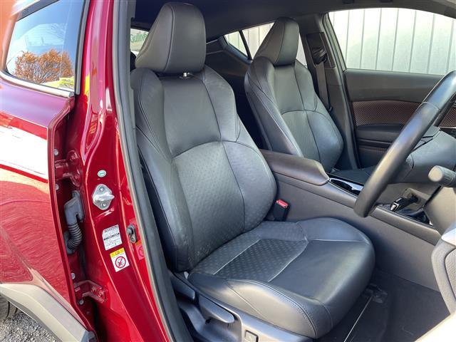 C-HR G 黒革シート/シートヒーター/純正7型ナビ/フルセグ/バックカメラ/ETC2.0/PCS/レーダークルコン/LDA/クリアランスソナー/AC100V/オートホールド/オートハイビーム/LEDヘッドライト(19枚目)