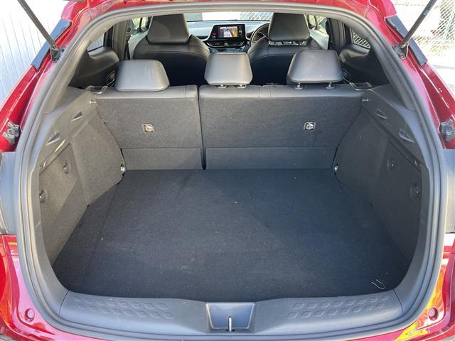 C-HR G 黒革シート/シートヒーター/純正7型ナビ/フルセグ/バックカメラ/ETC2.0/PCS/レーダークルコン/LDA/クリアランスソナー/AC100V/オートホールド/オートハイビーム/LEDヘッドライト(22枚目)