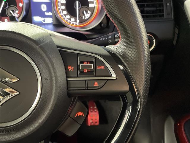 スイフトスポーツ ベースグレード　社外ナビ／バックカメラ／クルーズコントロール追従有／ビルトインＥＴＣ／運転席シートヒーター／レーンキープアシスト／衝突軽減システム／盗難防止装置後方コーナーセンサー／ＢＳＭ／Ｄ席シートヒーター（5枚目）