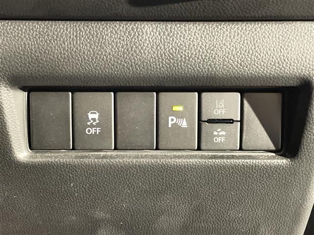 スイフトスポーツ ベースグレード　社外ナビ／バックカメラ／クルーズコントロール追従有／ビルトインＥＴＣ／運転席シートヒーター／レーンキープアシスト／衝突軽減システム／盗難防止装置後方コーナーセンサー／ＢＳＭ／Ｄ席シートヒーター（6枚目）