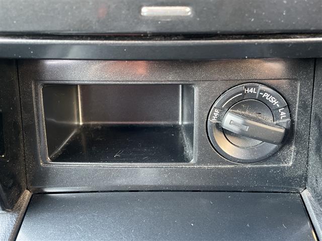 ランドクルーザープラド TX 4WD/社外7型ナビ/フルセグTV/バックカメラ/ビルトインETC/前後ドラレコ/GPSレーダー/VAPERセキュリティ/純正17AW/LEDライト/フォグ/純正フロアマット/ドアバイザー/電格ミラー(14枚目)