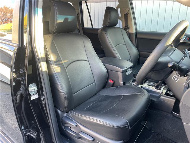 ランドクルーザープラド TX 4WD/社外7型ナビ/フルセグTV/バックカメラ/ビルトインETC/前後ドラレコ/GPSレーダー/VAPERセキュリティ/純正17AW/LEDライト/フォグ/純正フロアマット/ドアバイザー/電格ミラー(22枚目)