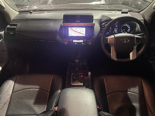 ランドクルーザープラド TX 4WD/社外7型ナビ/フルセグTV/バックカメラ/ビルトインETC/前後ドラレコ/GPSレーダー/VAPERセキュリティ/純正17AW/LEDライト/フォグ/純正フロアマット/ドアバイザー/電格ミラー(41枚目)