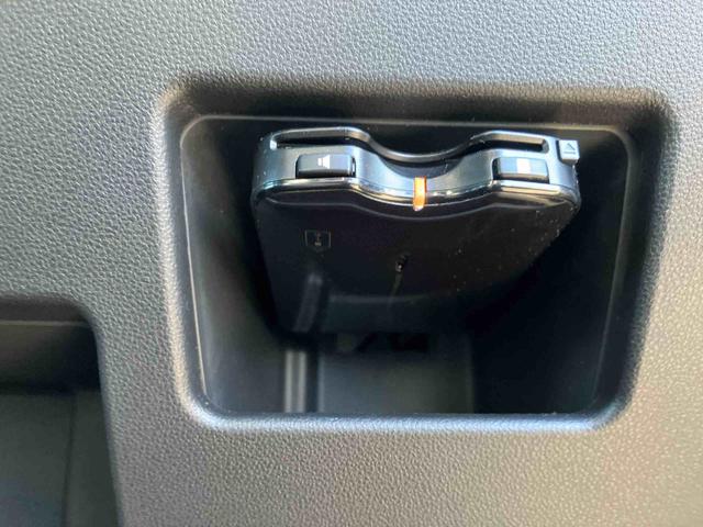 タント カスタムＲＳ　トップエディションＳＡ　　ナビ・バックカメラ　保証　まごころ保証　１年間・走行距離無制限付き（8枚目）