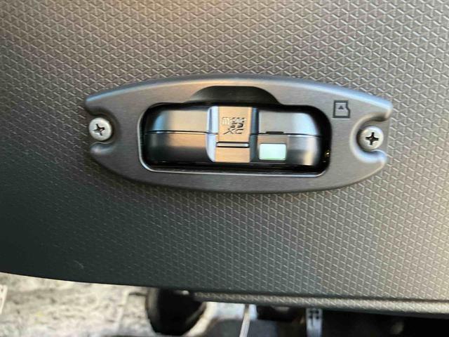 タント カスタムＲＳ　ナビ・バックカメラ・ＥＴＣ・ドラレコ　保証　新車保証・まごころ保証　１年間・走行距離無制限付き（9枚目）