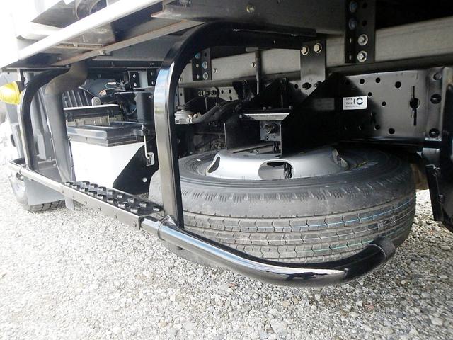 エルフトラック 冷蔵冷凍車 低温冷凍車ー30℃ 1.8t10尺 スタンバイ装置付 箱断熱100mm サイドドア ラッシングレール2段 床ステン エバハウス仕様 オートマ車 ナビ バックカメラ ETC ドラレコ付き(32枚目)